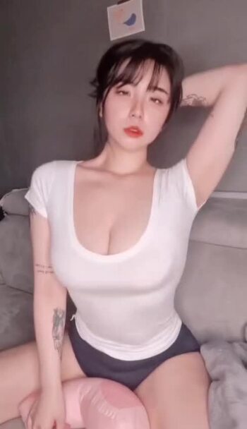 야동 292503번 썸네일