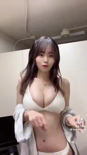 야동 357772번 썸네일