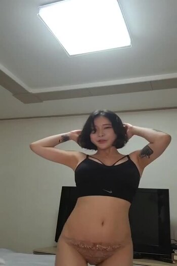 야동 379411번 썸네일