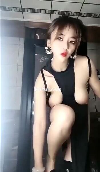 야동 204626번 썸네일