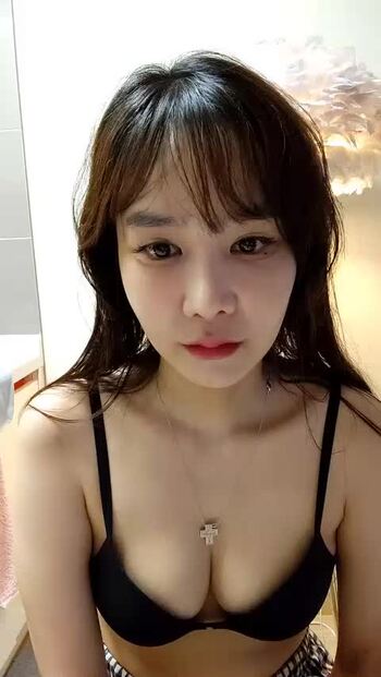 야동 274460번 썸네일