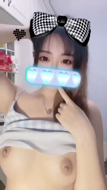 15초NSFW BJ댄스 차이나야동 KSKmSOO 신나는누드댄스