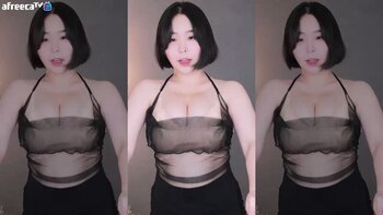 현존하는 여성BJ중 가장용감한BJ 시종일관 가슴만흔드는BJ 힘내라!!