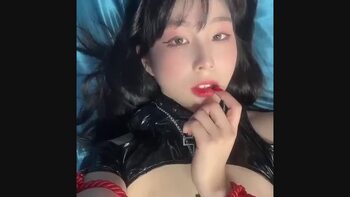 야동 752342번 썸네일