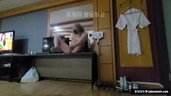 야동 244292번 썸네일