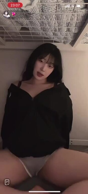 야동 762142번 썸네일