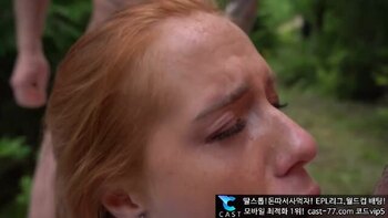 사정없이 뚫리는 처자의 구멍들