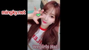 Wegirl 걸그룹 hal, 눈살을 찌푸리고 웃으면 다 아름다워, 몸매는 더 할 말 없어 (1)